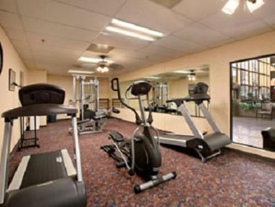 Plaza Hotel And Suites Pine Bluff Faciliteter billede